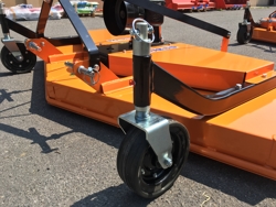 sichelmäher mit 3 horizontal angelegten messern 180cm mod dm 180