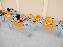 holzzange holzgreifer mit rotator für kräne und mini bagger 1 8 bis 3 5t mod dk 11c gr 30