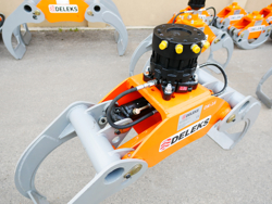 holzzange holzgreifer mit rotator für kräne und mini bagger 4 0 bis 8 0t mod dk 16 gr 55ff