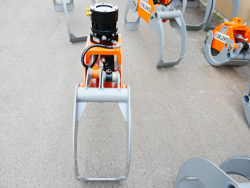holzzange holzgreifer mit rotator für mini bagger 1 8 bis 3 5t mod dk 11c gr 30ff