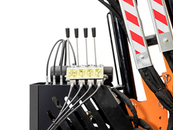 hydraulischer böschungsmulcher mit auslegearm für traktor mod airone 180 tr