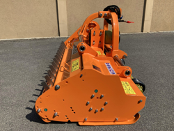 mulcher mit hammerschlegel hydraulisch verstellbar schwere ausführung mod toro 200