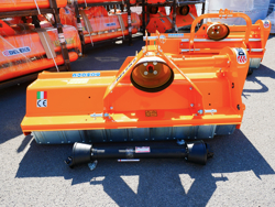 leoschlegelmulcher mit hammerschlegel mit fixanbau 160 cm mod leopard 160