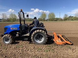 kreisellegge mit stabwalze fur traktor mod kr 160