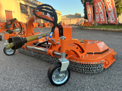 sichelmäher mit 8 horizontal angelegten messern 180cm mod dm180 interfila