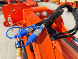 mittelschwerer mulcher mit hydraulische seitenverstellung für alle mittleren traktoren mit reifen oder gleisketten mod cervo 220