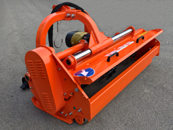 mittelschwerer mulcher mit hydraulische seitenverstellung für alle mittleren traktoren mit reifen oder gleisketten mod cervo 200