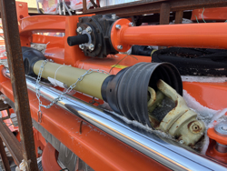 mittelschwerer mulcher mit hydraulische seitenverstellung für alle mittleren traktoren mit reifen oder gleisketten mod grizzly 200 generaluberholt 88