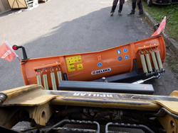 snow plow for up to 3 0 ton skid steer loaders ln 175 m