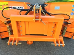 snowplow with 3 point linkage for tractor lnv 250 c