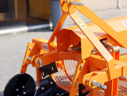 potato digger for tractors mod dpt 150