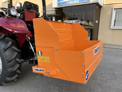 rear panel bucket 120